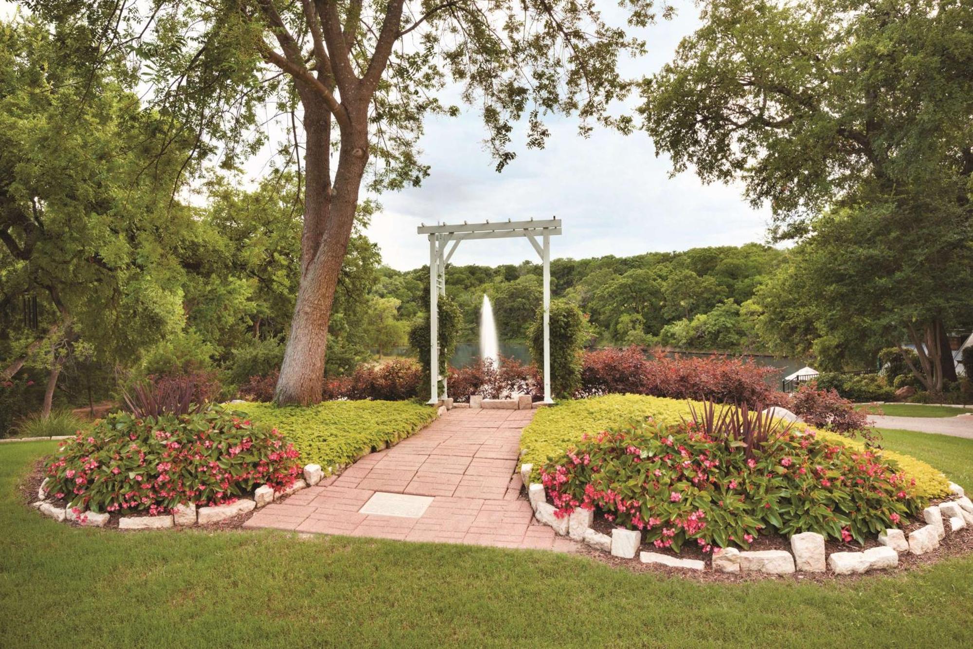 Hilton Dfw Lakes Executive Conference Center Grapevine Extérieur photo